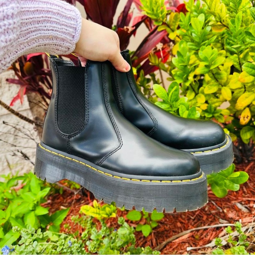 2976 SMOOTH LEATHER PLATFORM CHELSEA BOOTS